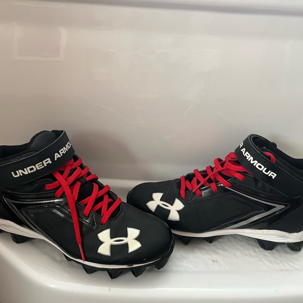 Hurley Cleats